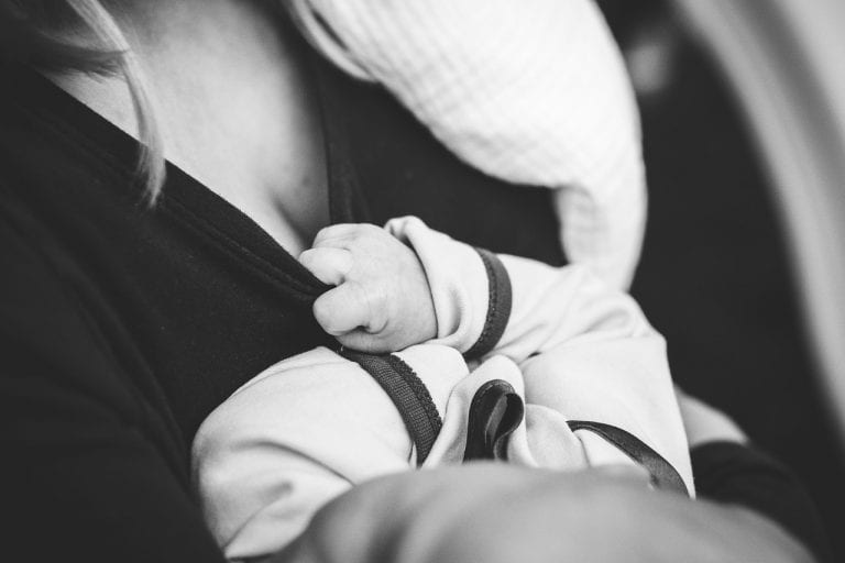 How to Increase Low Milk Supply for Breastfeeding Moms