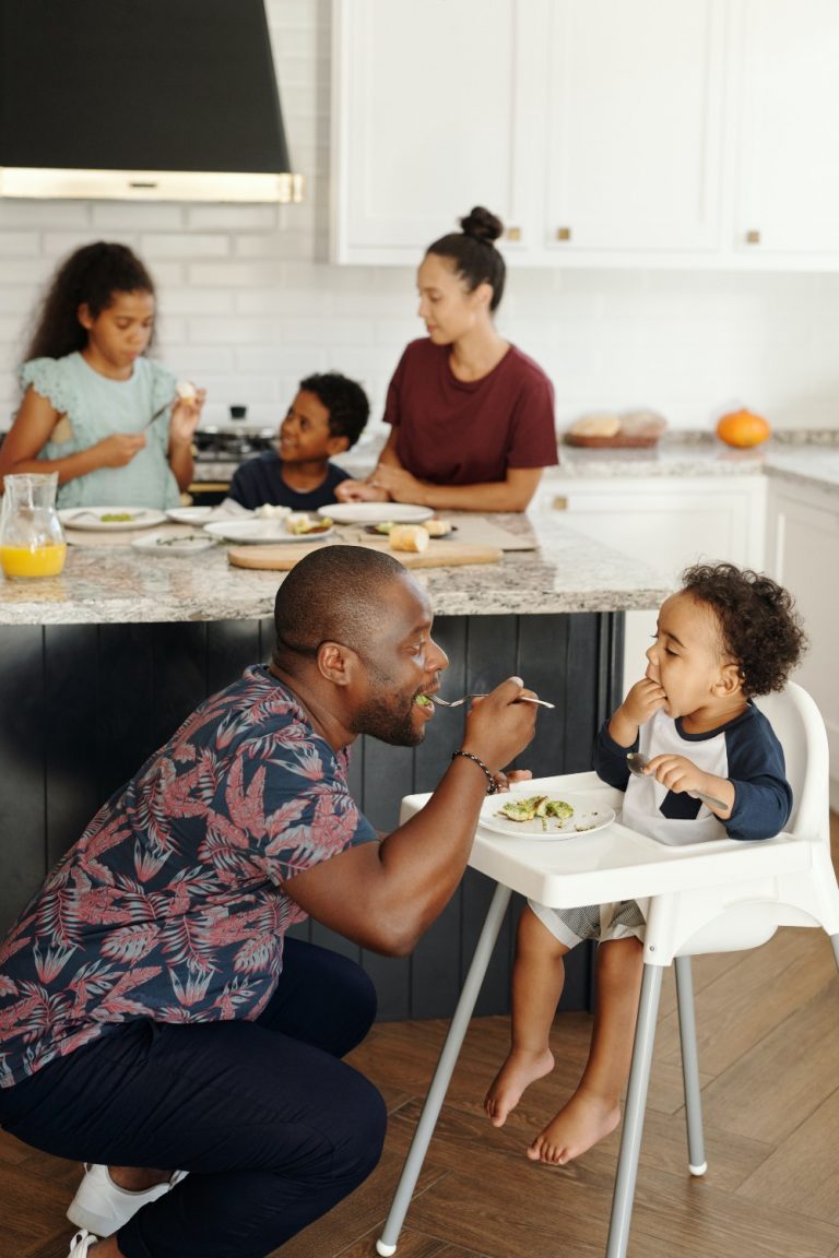 How to Help Children Not to Waste Food