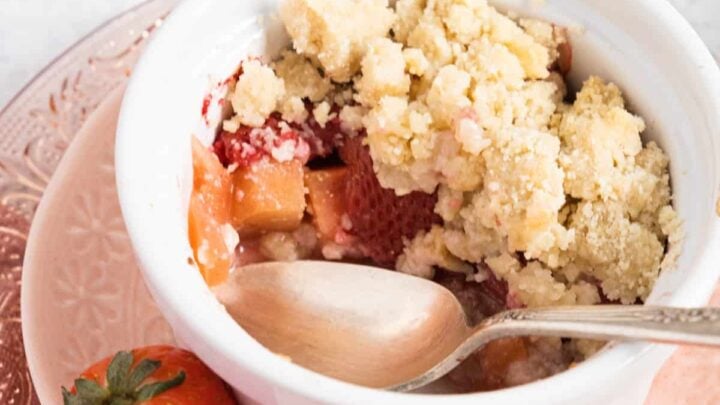 Image for Mini Apple and Strawberry Almond Flour Crumble