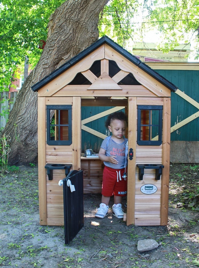 Backyard discovery hot sale playhouses