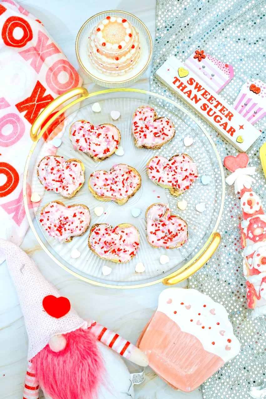 heart-shaped cinnamon rolls recipe